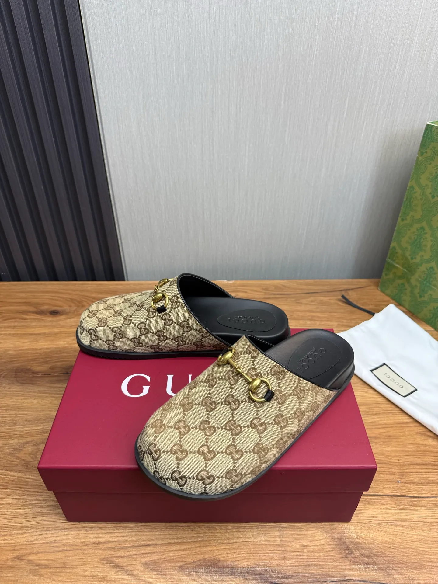 Men's men's shoes💰Pili 400💰Maoli 440💰 ＧＵＣＣＩGucci. Popular couple slippers hot sale🩷💚 🩴Official website one to one production 35-45 size 45 46 🉑️Customized!